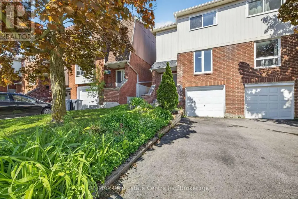 137 Dovercliffe Road, Guelph (Dovercliffe Park/Old University)